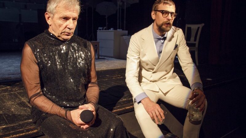 Jaunimo teatras kviečia į premjerą „Nykstančios rūšys“