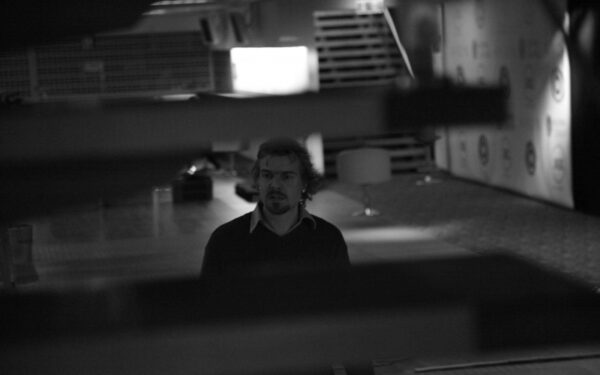 Šįvakar kolekciją pristatantis R. Kalinkinas ragina išsinerti iš džinsų ir kostiumėlių (foto)