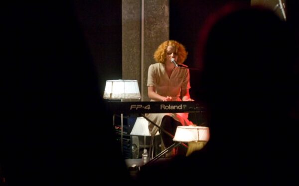 Alinos Orlovos dainos vilkų sieloms ir kauniečiams (Foto)