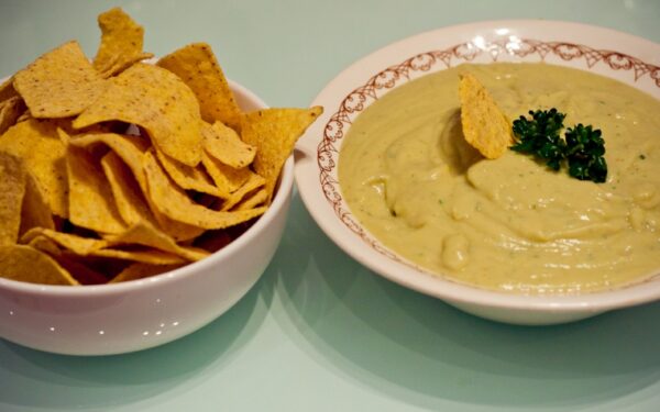 Receptas vakarėliui: „Lengvas humusas draugų vakarėliui“
