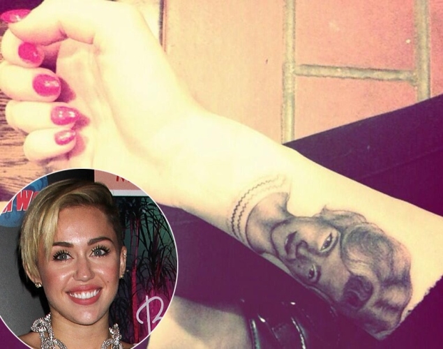 Naujoji Miley Cyrus tatuiruotė – senelės atvaizdas (foto)