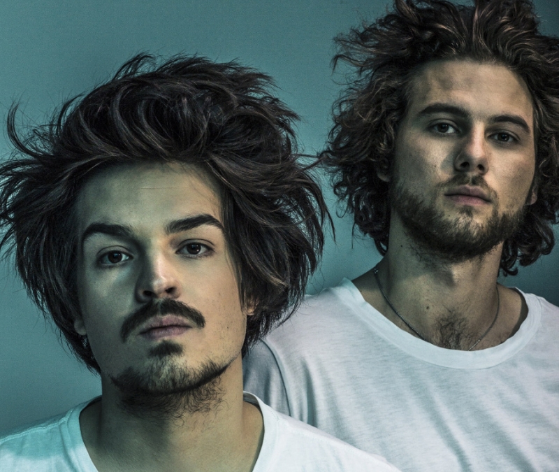 „Galapagai“ toliau veda iš proto: atvyksta „Milky Chance“