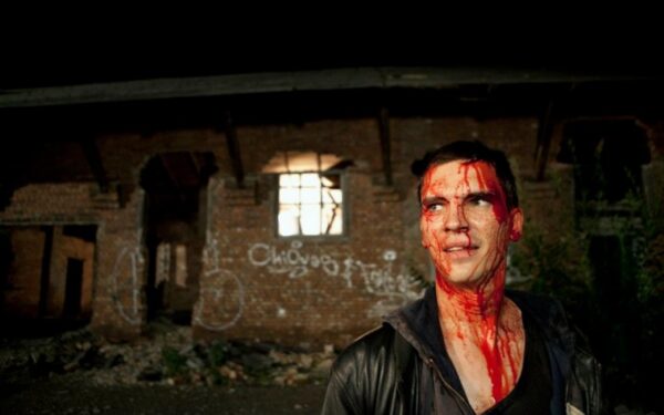 Likus 100 dienų iki „Redirected“ premjeros paaiškėjo lietuviškas filmo pavadinimas