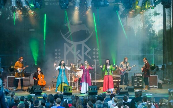 „Mėnuo Juodaragis XVIII“ – paskutinis vasaros savaitgalis po medaus pilnatimi