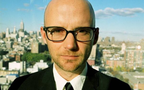 Vasarą Lietuvoje koncertuos Moby!