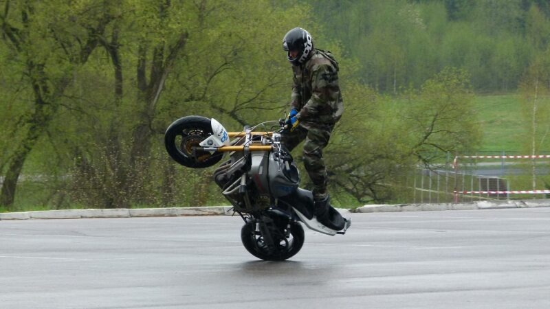 Motoakrobatiko Aro variklis – adrenalinas (Video)