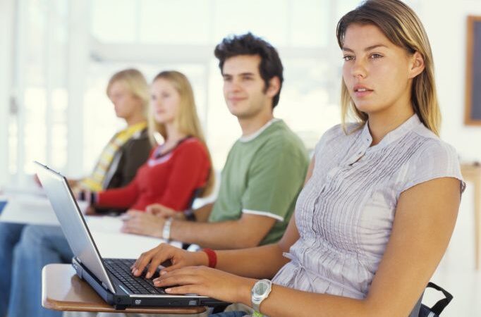 Studentai ir moksleiviai: profesinio orientavimo sistema – neefektyvi