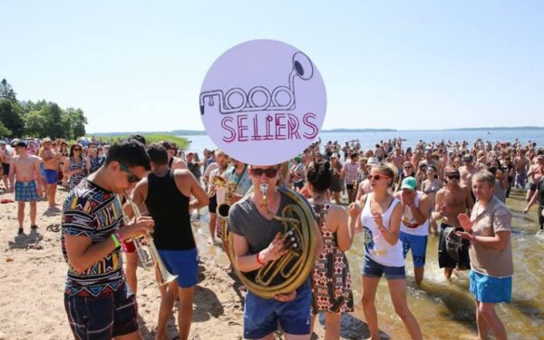 Festivalis „Bliuzo naktys“ pasiūlys „estiškų peiliukų“ pusryčiams ir maudynes su dūdomis