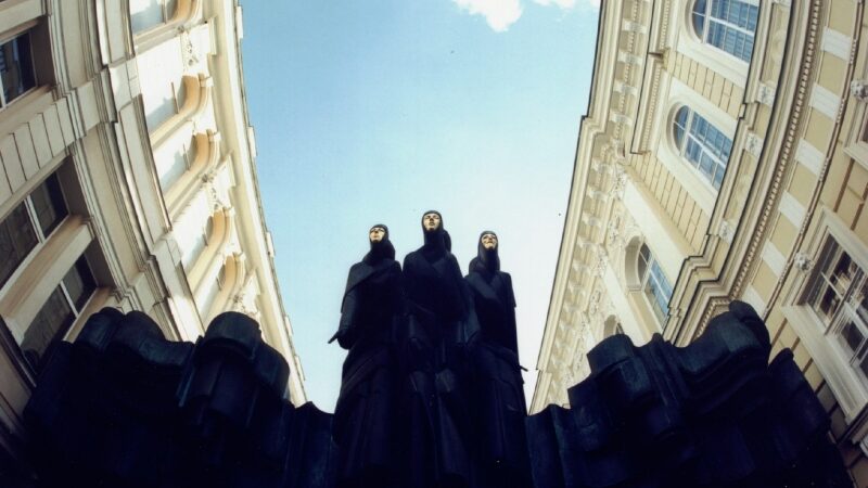 74-asis Lietuvos nacionalinio dramos teatro sezonas: tarp istorinės atminties ir kosmoso