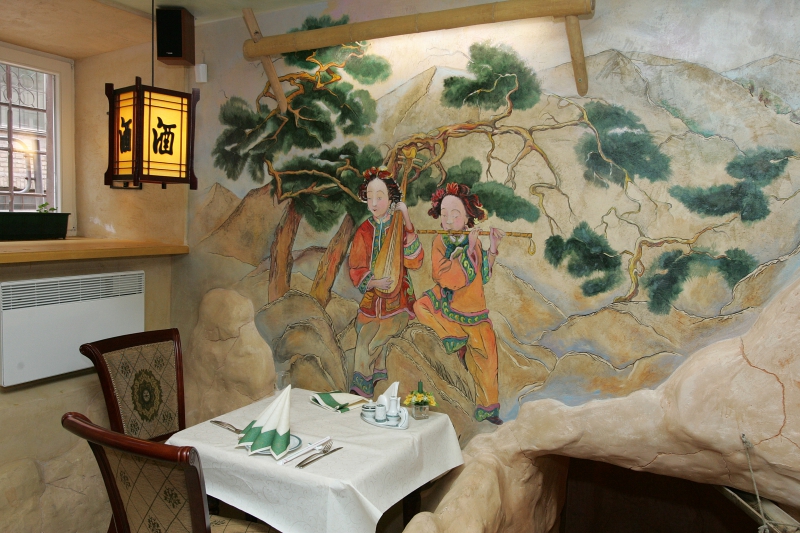 Kinų virtuvės triumfas restorane  "Du drakonai"