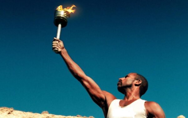 Olimpinio deglo nešimo tradicija – nacių išradimas