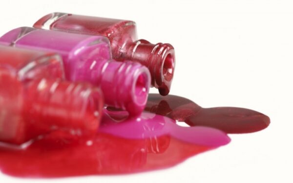 Ką apie jus sako mėgstamiausia nagų lako spalva?