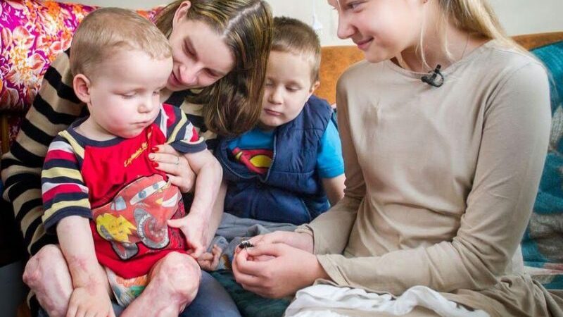 Į žaibinės meningokokinės infekcijos gniaužtus pakliuvęs mažylis trokšta džiaugtis vaikyste