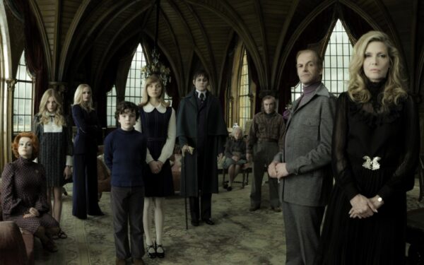 J. Deppas naujoje komedijoje virto klasikiniu vampyru (Foto)