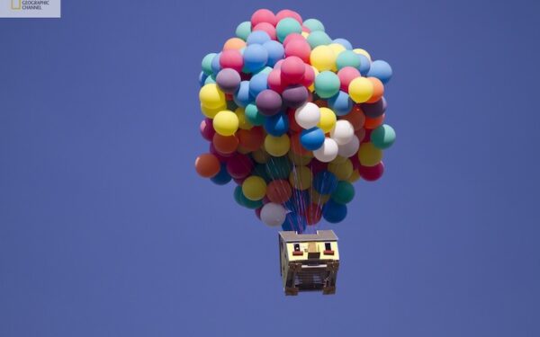 Skraidantis namas: iš animacijos į realybę (Foto, video)