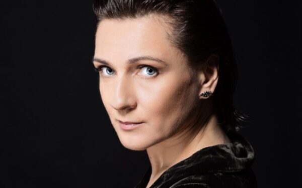 „Auksiniai Renginiai“ pristato – (Ne) Eilinė Diena Rojuje su Neda