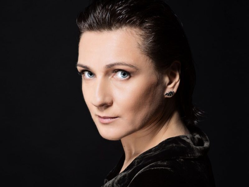 „Auksiniai Renginiai“ pristato – (Ne) Eilinė Diena Rojuje su Neda