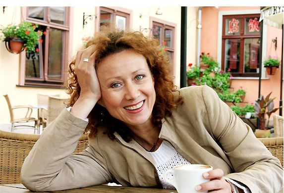 Lietuvos teatro sąjunga kviečia į susitikimą su aktore Nele Savičenko