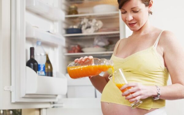 Nėštumo etiketas arba, kada vertėtų prikąsti liežuvį