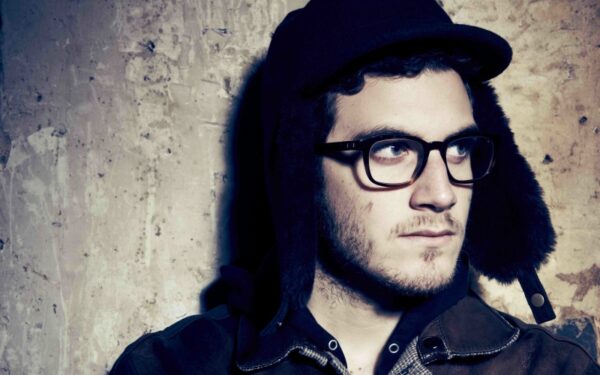 Paaiškėjo Nicolas Jaar apšildanti grupė
