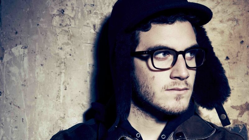 Paaiškėjo Nicolas Jaar apšildanti grupė