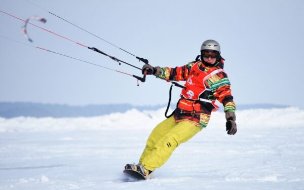 Jauniausias Lietuvos jėgos aitvarų čempionato dalyvis nušluostė nosį asams