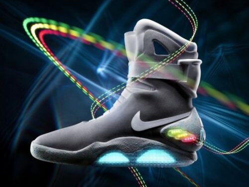 Daiktų pusryčiai. Atgal į ateitį su NIKE AIR MAG (Foto)
