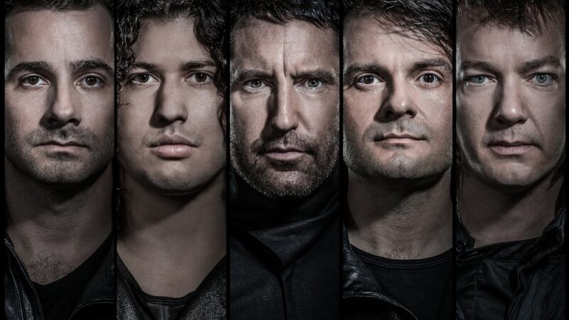 Industrinės muzikos pradininkai „Nine Inch Nails“ kviečia į Rygą (video)