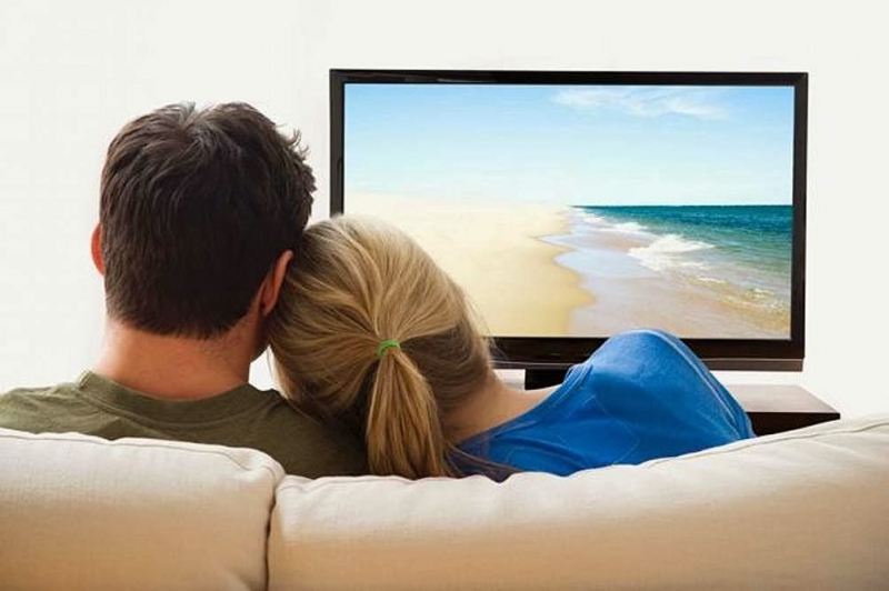 Akių gydytoja pataria: kaip tausoti akis žiūrint televizorių?