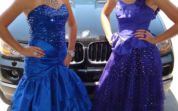 „Pasipuošę“ mokyklos išleistuvėms (foto)