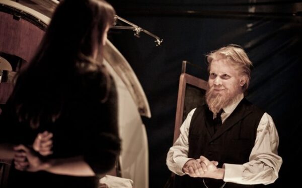 Magiškas suomio Janio Nuutineno cirko trilogijos vakaras (interviu)