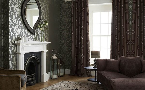 Interjero formavimas: patarimai kaip tinkamai pasirinkti tapetus ir užuolaidas (foto)