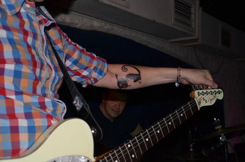 „Biplan“ gitaristas iš koncertų Rusijoje grįžo su nauja tatuiruote