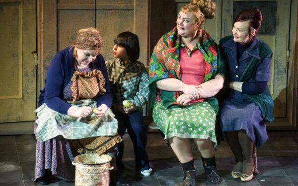 Rudenį bohemiečiai į sceną grąžina operą „Oneginas“