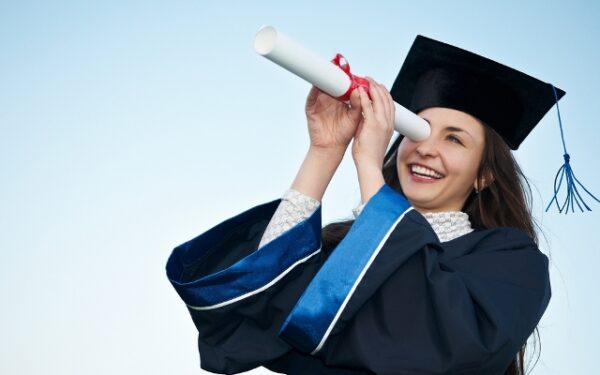 Patarimai studentams, kaip sėkmingai apsiginti baigiamąjį darbą (video)