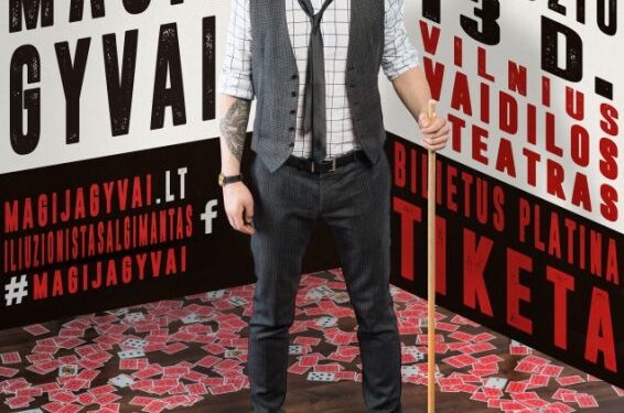 Pamatykite savo akimis: magas Algimantas Frankonis per dieną suvalgo po kortų kaladę