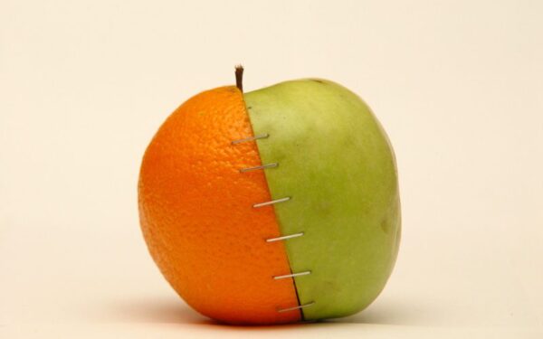 Šiltas apelsinų ir obuolių gėrimas