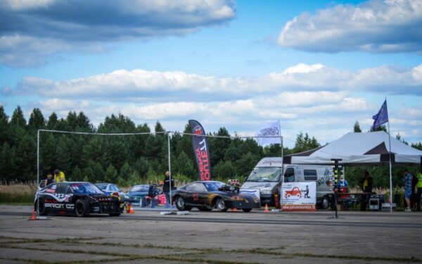 DRAG‘AS – legalios galingiausios technikos Lietuvoje lenktynės (interviu)