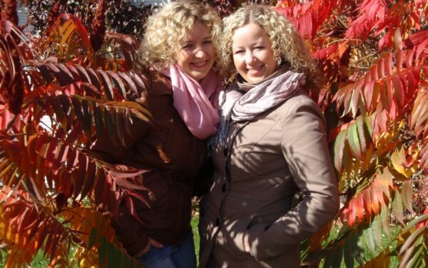 Seserų pasikeitimo akcija su MOSAIC. Agnė ir Dovilė