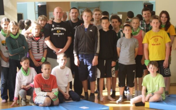 „Mentor Lietuva“ vaikų stovykloje kovos menai ir sutikimas su Svaru