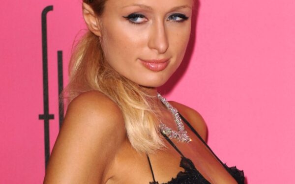 Su gimtadieniu, Paris Hilton  (Video)