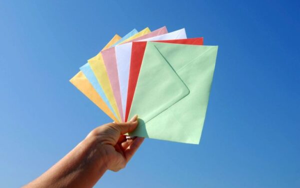 Pašto paslaugomis dažniau naudojasi moterys