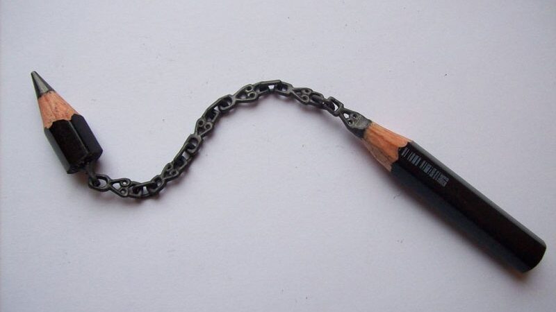 Intriguojančios mini skulptūros iš…vieno vienintelio pieštuko! (foto)