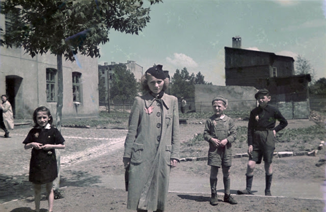 Kadrai iš didžiulio Lodzės geto Antrojo pasaulinio karo metais (foto)