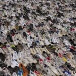Naujas pasaulio Gineso rekordas – „jūra“ batų perdirbimui (video)
