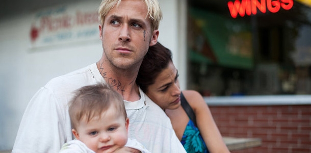 Kino pusryčiuose - juosta su Ryanu Goslingu ir be jo (video)