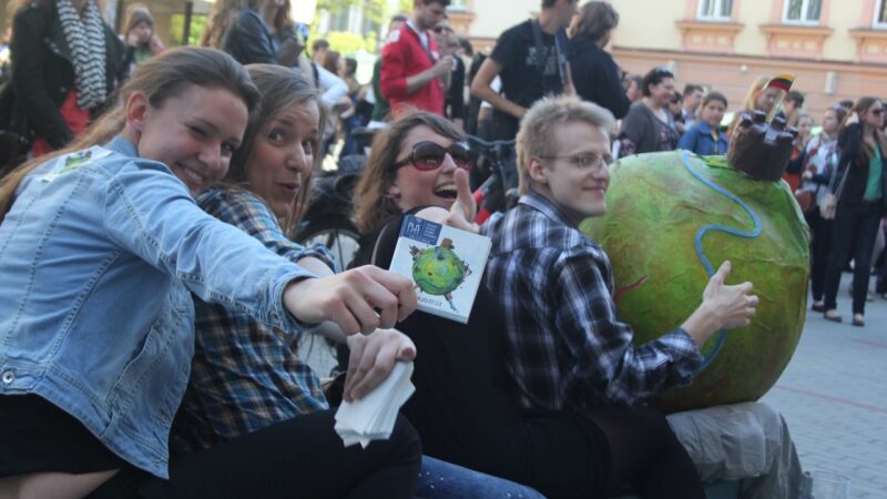 Pasaulio lietuvių jaunimo susitikimo programoje ir DJ’ai, ir šalies vadovai