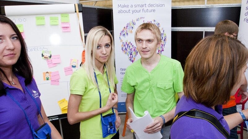 Prisivilioti pasaulio lietuvius mėgins informacinių technologijų, finansų, teisės įmonės