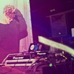„Penktadienio DJ“ – Miša Skalskis ir jo muzikinis kelionmaišis į negyvenamą salą