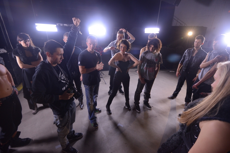 Choreografinis SKAMP dainos „Revolution" vaizdo klipas išvydo dienos šviesą